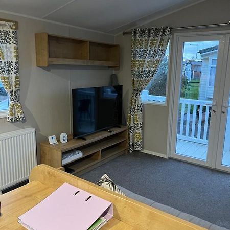 Lorraine'S Caravan Holiday Morecambe Exterior foto