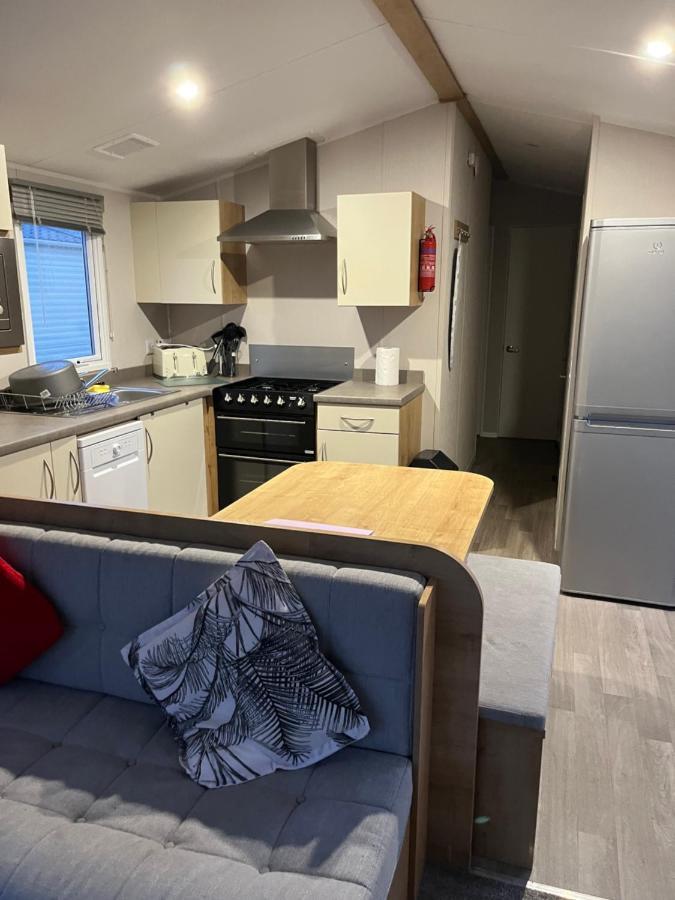 Lorraine'S Caravan Holiday Morecambe Exterior foto