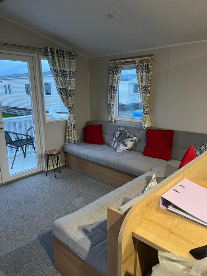 Lorraine'S Caravan Holiday Morecambe Exterior foto